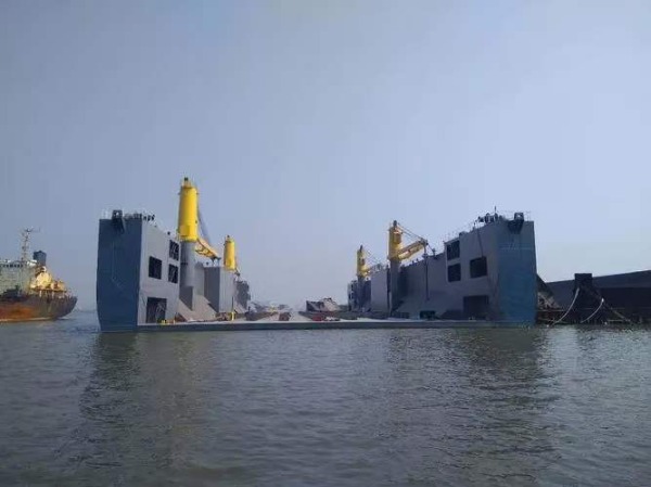 Offshore Sales.Ship sales.22000ton lift floating dock for sale